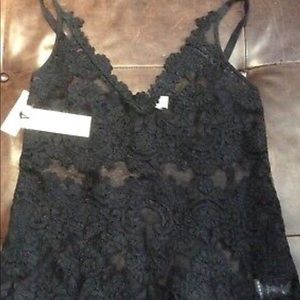Aritzia Babaton Franck Lace Top size XS